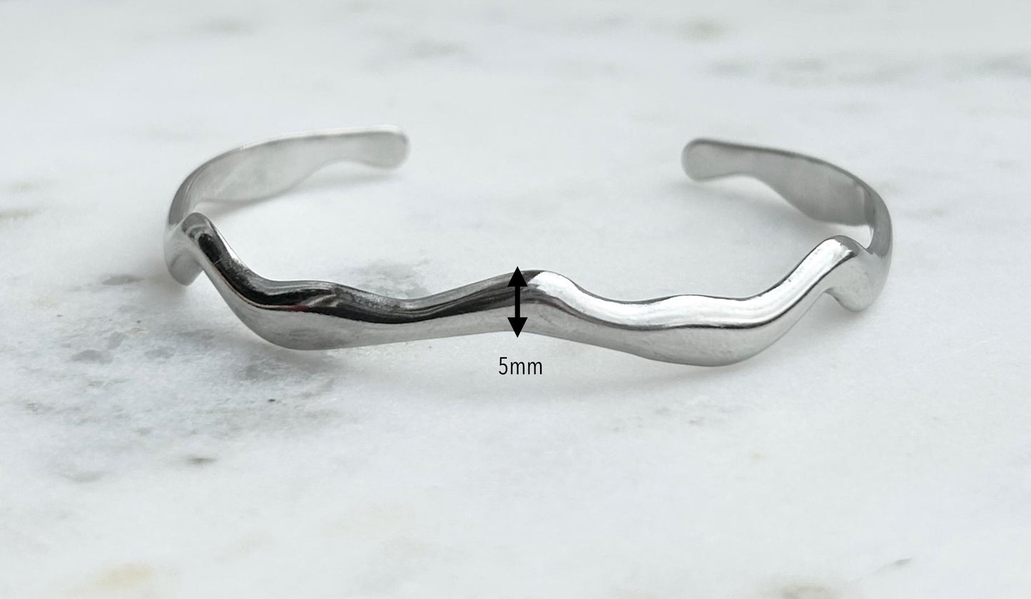 Irregular Cuff